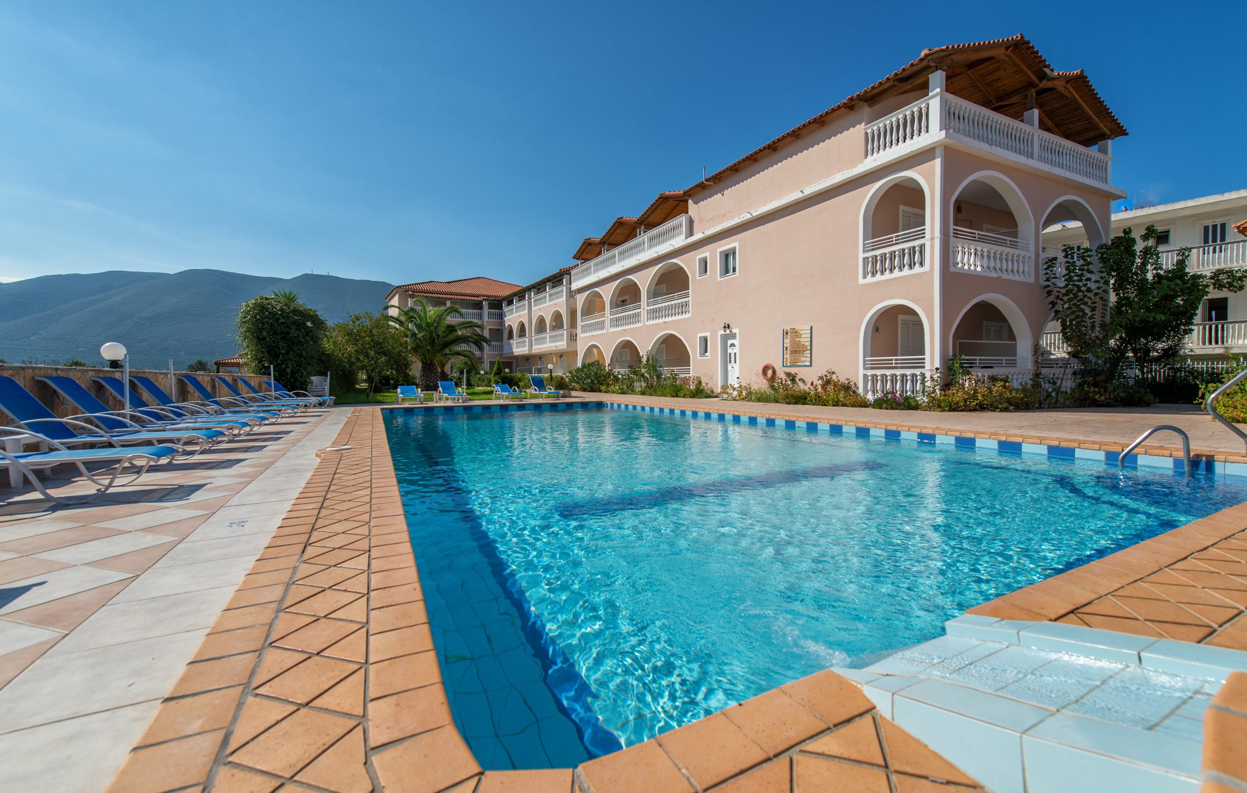 Hotel Plessas Palace Аликанас Экстерьер фото