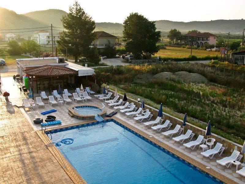 Hotel Plessas Palace Аликанас Экстерьер фото